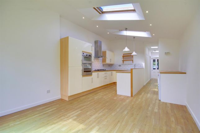 22, London Road, St. Ives photo 2