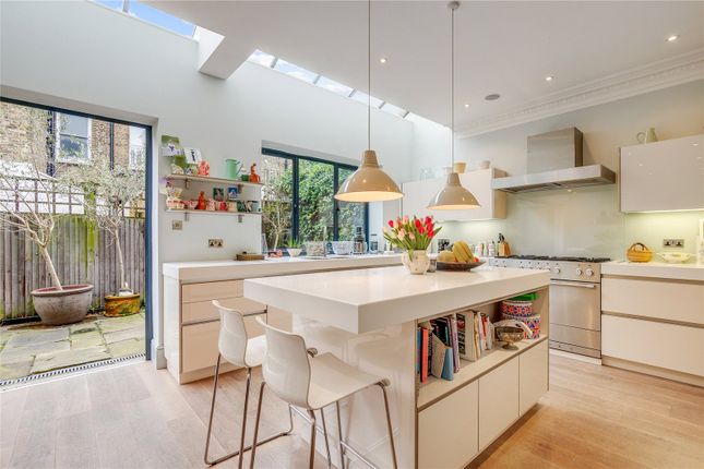 Thumbnail Terraced house for sale in Sugden Road, London