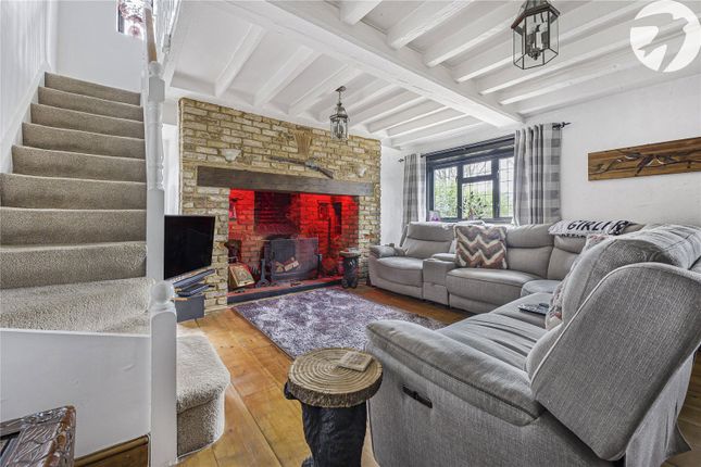 2, High View, Swanley Village photo 3