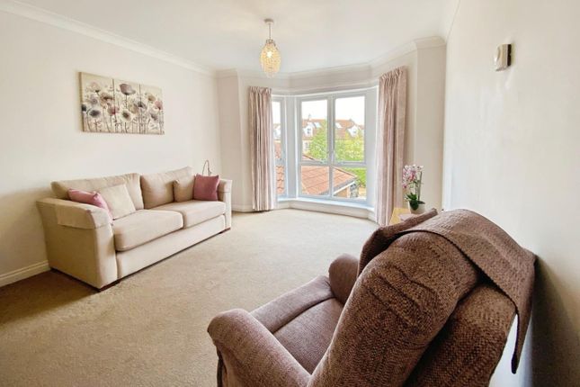 Flat 19, Meadowfields, Chapel Street, Thirsk photo 2
