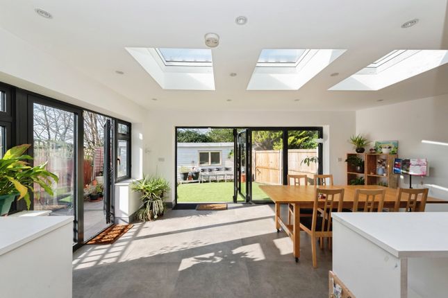 63, Clensham Lane, Surrey photo 2