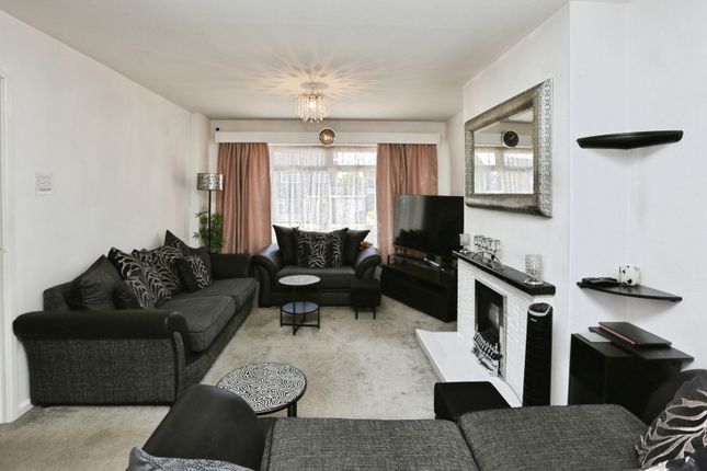 10, Ridgeway Close, Eastleigh photo 2