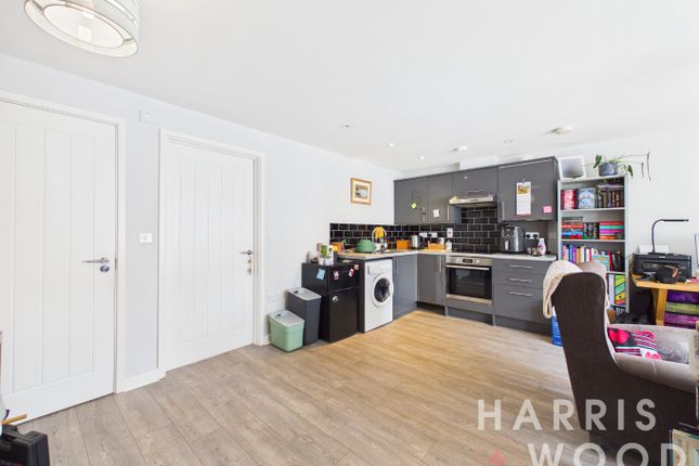 Flat 1, Victory House, Clacton-On-Sea photo 3