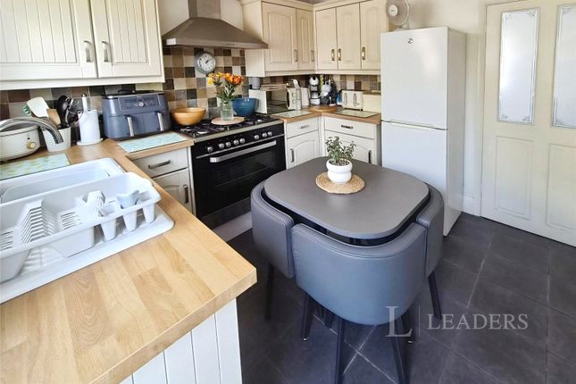 27, Victoria Avenue, Derby photo 3
