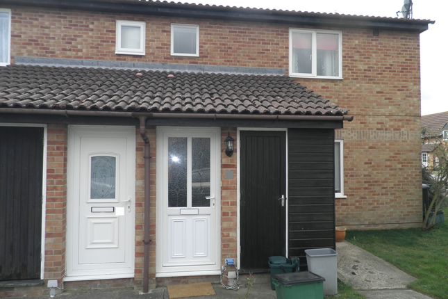 Thumbnail Maisonette to rent in Woodley Close, Abingdon