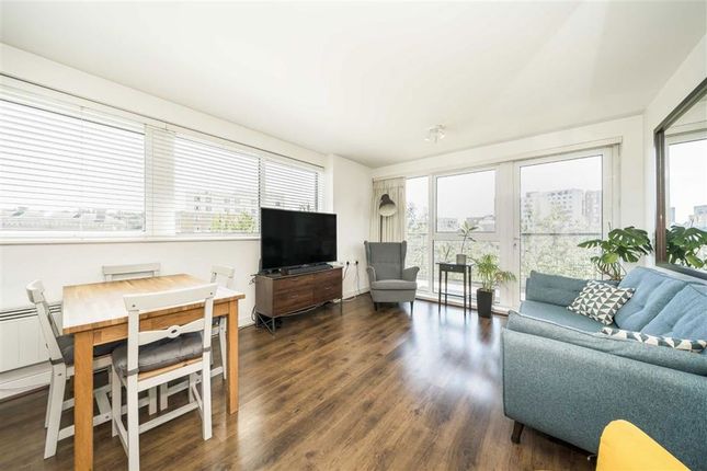 Flat for sale in Tarves Way, London