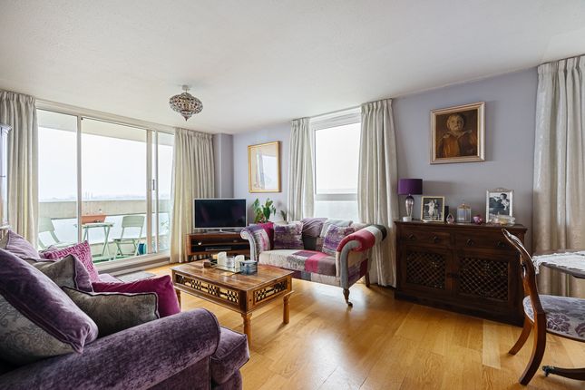 Flat for sale in Maybourne Grange, Croydon