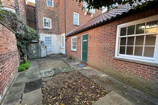 Garden Cott 5.Jpg