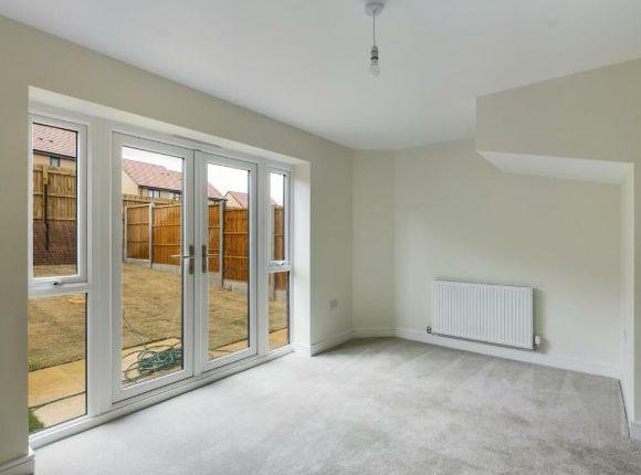 24, Robertson  Drive, Robertson  Drive photo 4