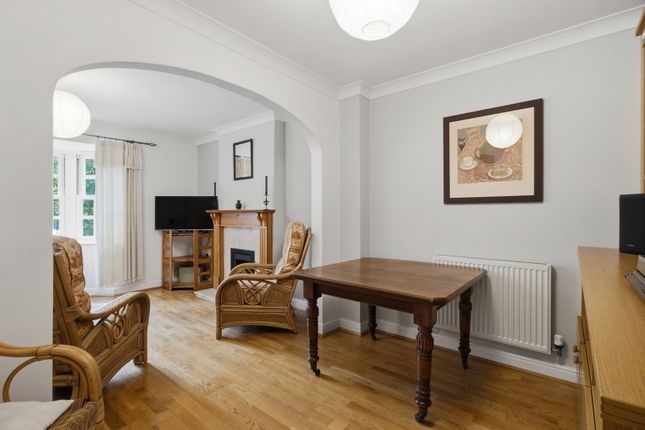 2, Oxford Square, Malvern photo 4
