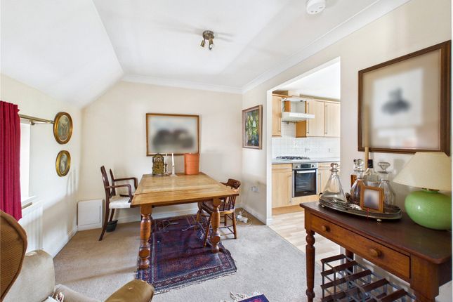 30, Hakewill Way, Essex photo 3