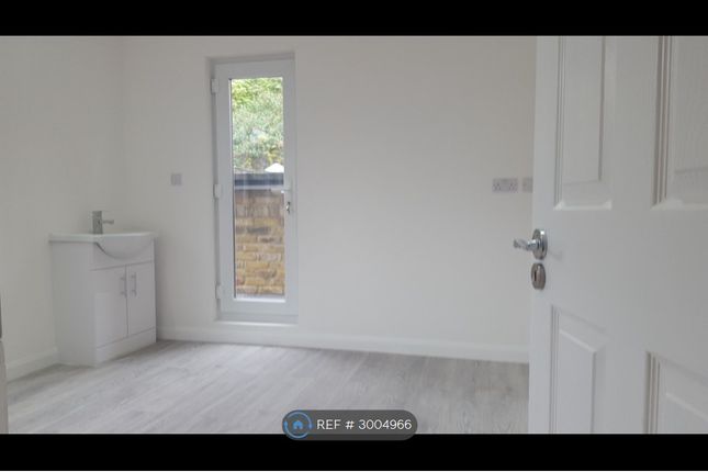 Coach House Mews High Street, Bromley photo 3