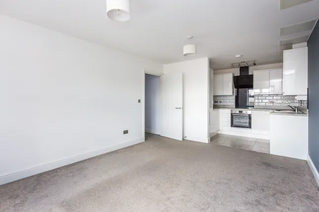Property 1 of 6. Lounge/Dining/Kitchen