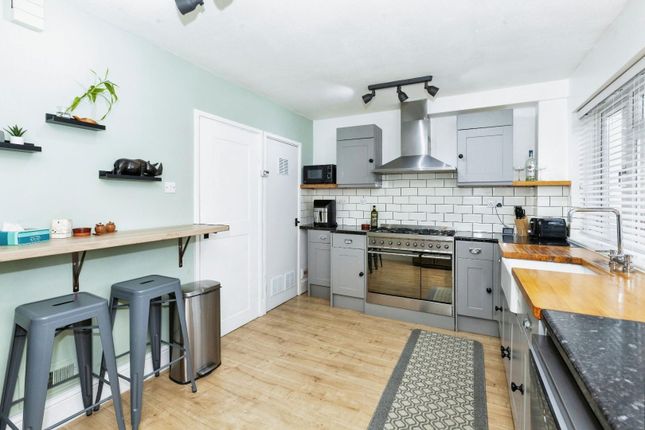 Property to rent in Ruddlesway, Windsor