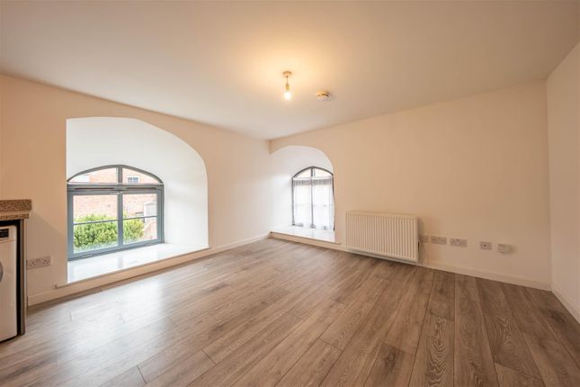 Flat 7, 19, Glengate, Kirriemuir photo 4