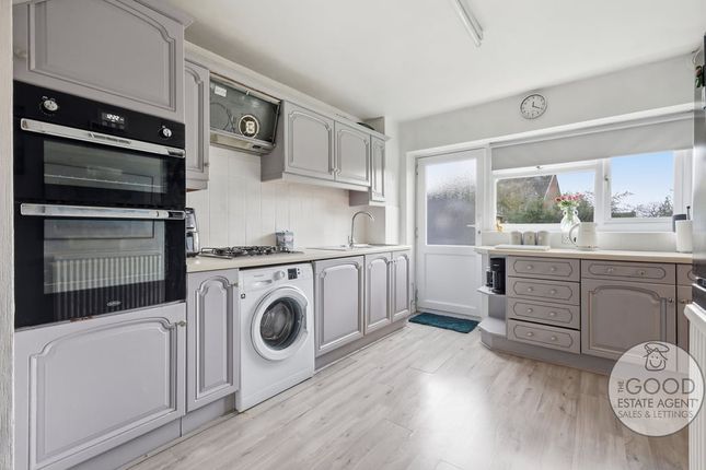 228, Chester Road, Loughton photo 3