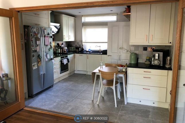 Cedars Road, Clapham, London photo 4