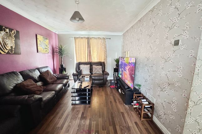 28, South Road, Doncaster photo 4
