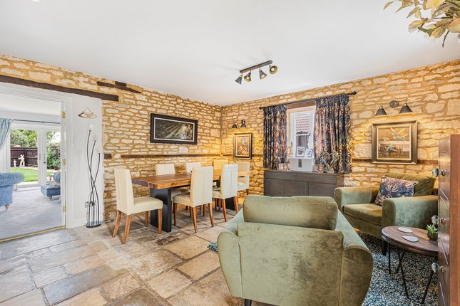 2, Wolsey Court, Woodstock photo 4