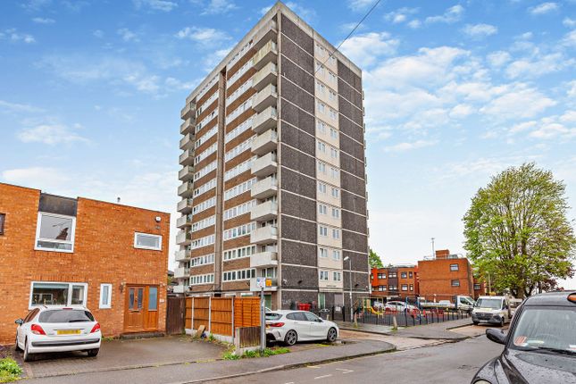 Thumbnail Flat for sale in Victoria Road, Warley, Brentwood