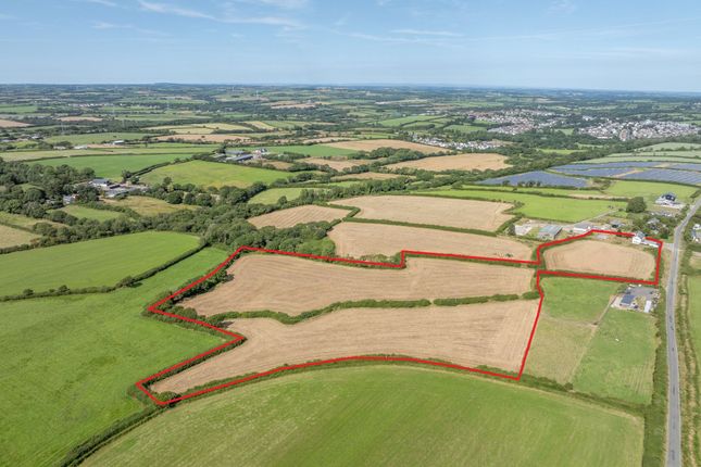4-bed house on Great Knowle Farmhouse, Pyworthy, Holsworthy, £200,000