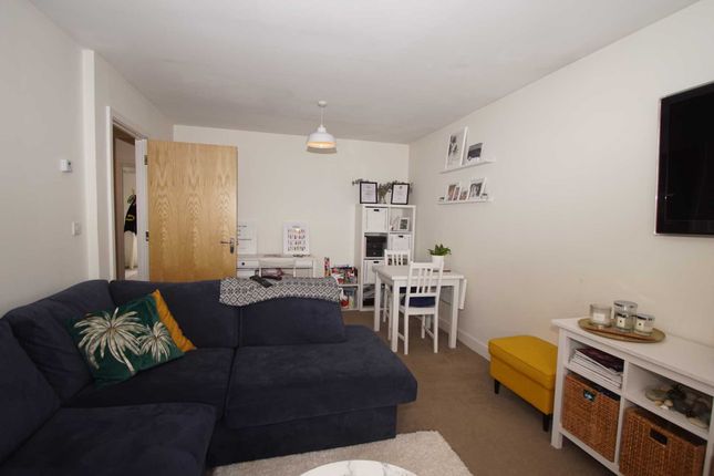 Flat to rent in Moorfoot House, Mendip Way, Stevenage
