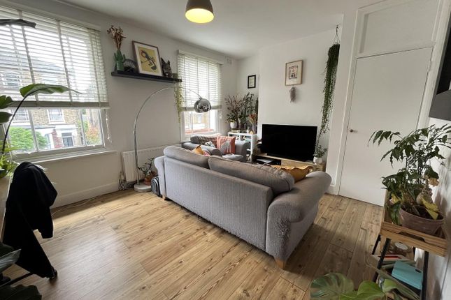 Thumbnail Flat to rent in Cranfield Road, Brockley, London