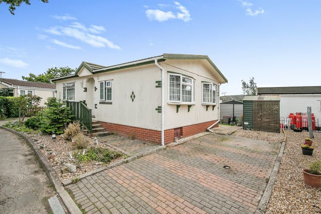 Thumbnail Mobile/park home for sale in Chalk Hill Lane, Great Blakenham, Ipswich