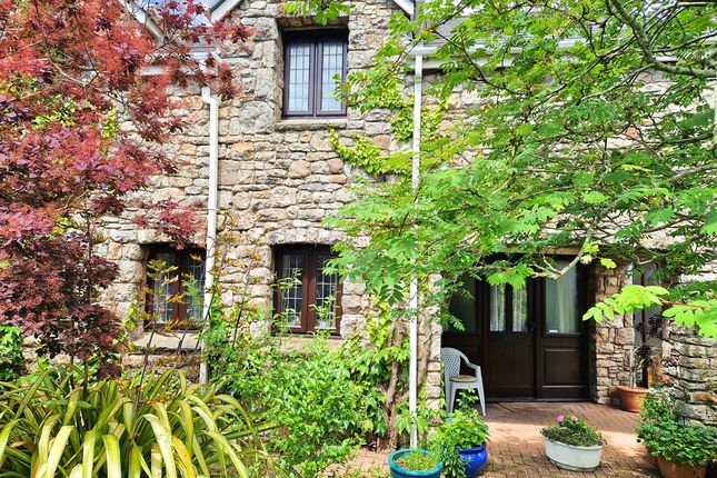 ELM TREE COTTAGE,, WEST ROAD, PORTHCAWL photo 4