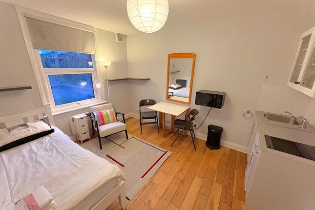 221, Lower Mortlake Road, Richmond photo 3