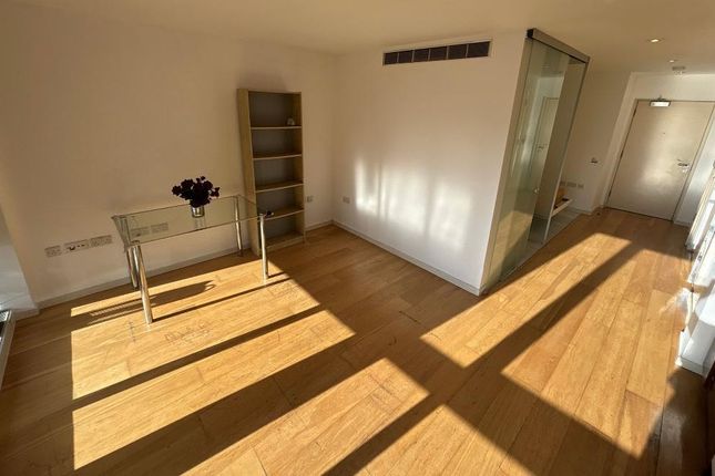 ., Ontario Tower, Canary Wharf, Blackwall photo 2