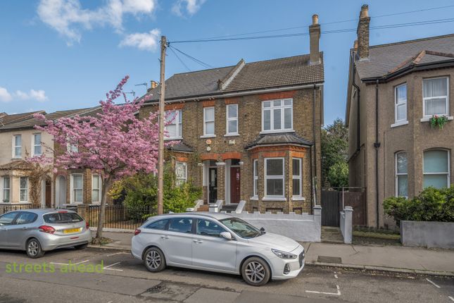 4-bed house on 48, Alexandra Road, Croydon, £600,000