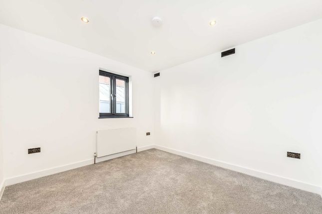 Property for sale in Jarvis Road, London