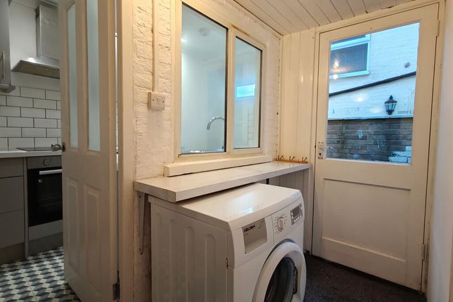 28, Alexandra Road, Uckfield photo 5
