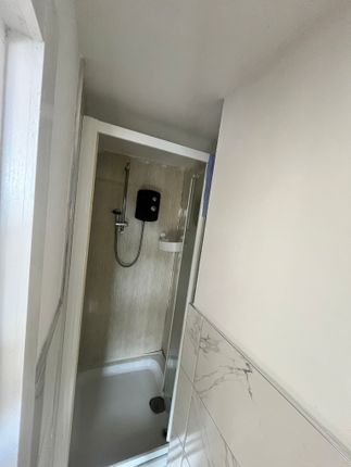Flat 1a, 9 High Street, Select Source photo 5