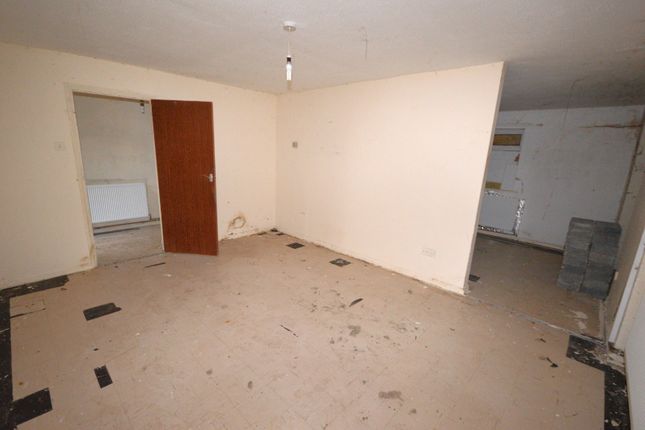 12, Bryn Close, Powys photo 3