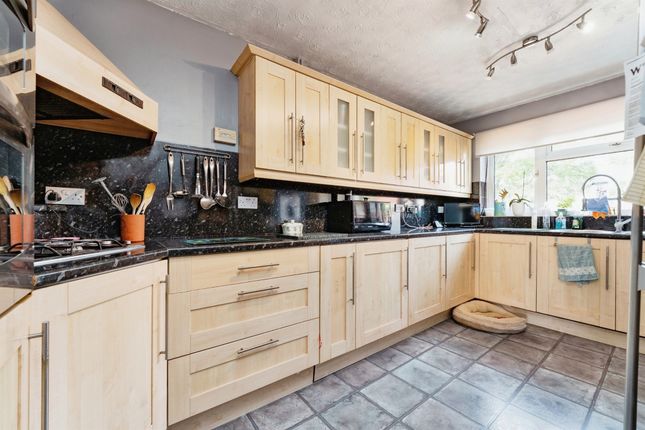 Semi-detached house for sale in Burnsfield Estate, Chatteris
