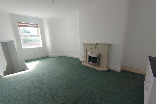 Thumbnail Flat to rent in Hoe Street, Plymouth