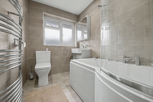 17 Alpine Close, Southampton photo 4