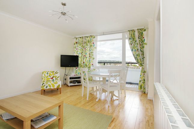 Thumbnail Flat for sale in Maida Vale, London