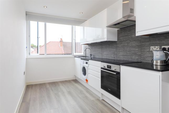Flat for sale in Bentinck Road, Yiewsley, West Drayton