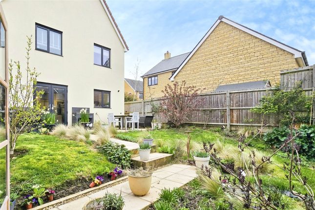 9, Kingsfield Leaze, Wiltshire photo 3