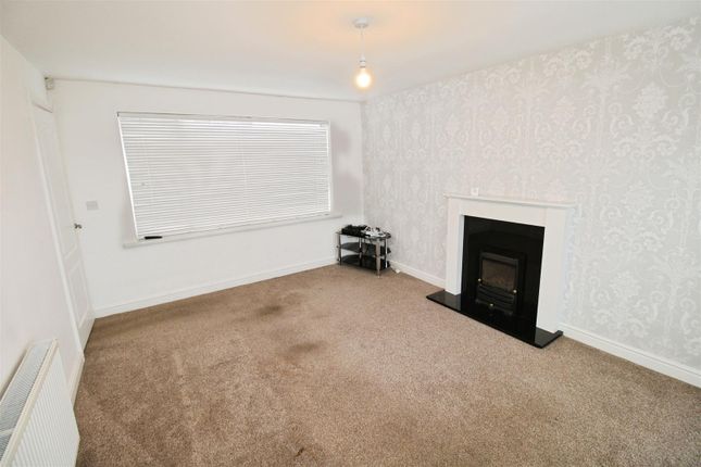 2, Dorian Close, Bradford photo 5