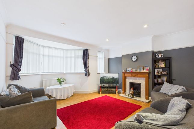 5 Wyncote Way, South Croydon photo 3