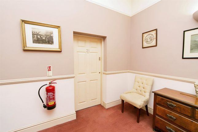 21 Catherine House, 96-98, Upper Parliament Street, Liverpool photo 3