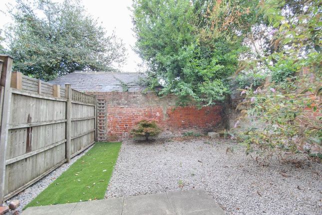 Well Lane, Beverley photo 3