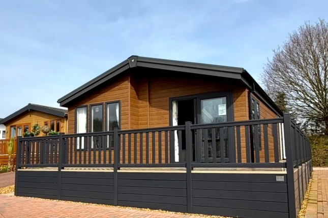 2-bed caravan on 5, Lakeside Country Park, Cleobury Mortimer Golf Club, Cleobury Mortimer, £149,995