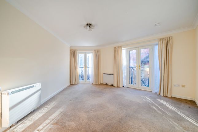 9, Talbot Court, Reading photo 3