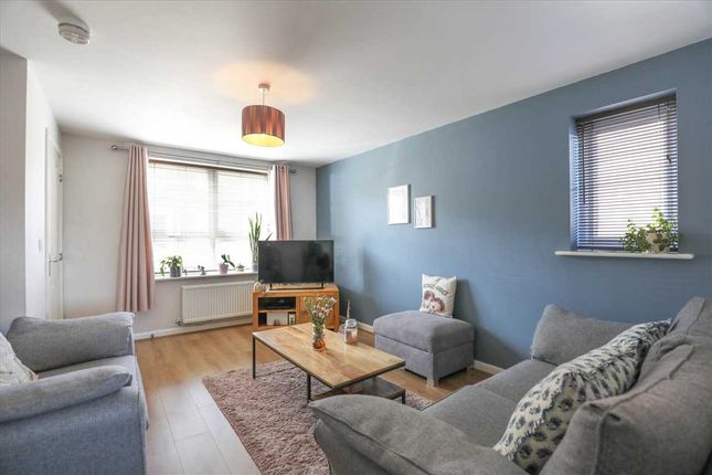 2, Knockhill Close, Burton Latimer photo 4