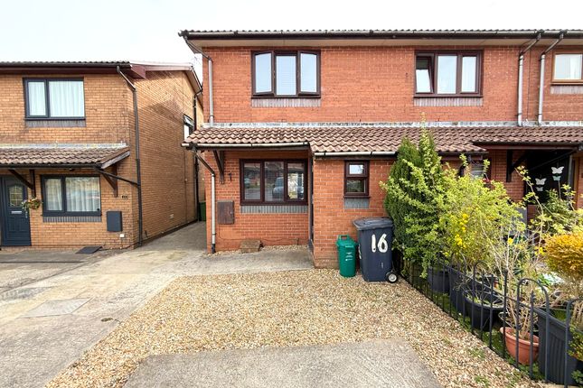 2-bed house on 16 Briar Way, Aberdare, £140,000